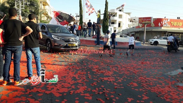 فيديو : الالترس القسماوي يحتفل في دوار الأقصى ومقهى جاري بفوز نادي الوحدة وتأهله الى نهائي الاختبارات 